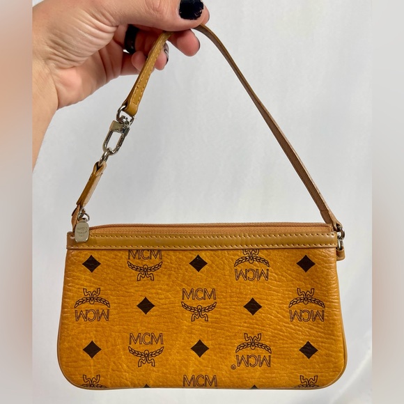 MCM | mini signature cognac visetos leather travel pouch wristlet - Picture 1 of 8